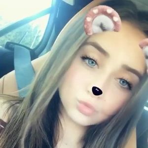 Meet your Posher, Gaby